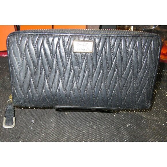 Coach Black Quilted Leather Zip Around Accordion Continental Long Wallet - Picture 1 of 9